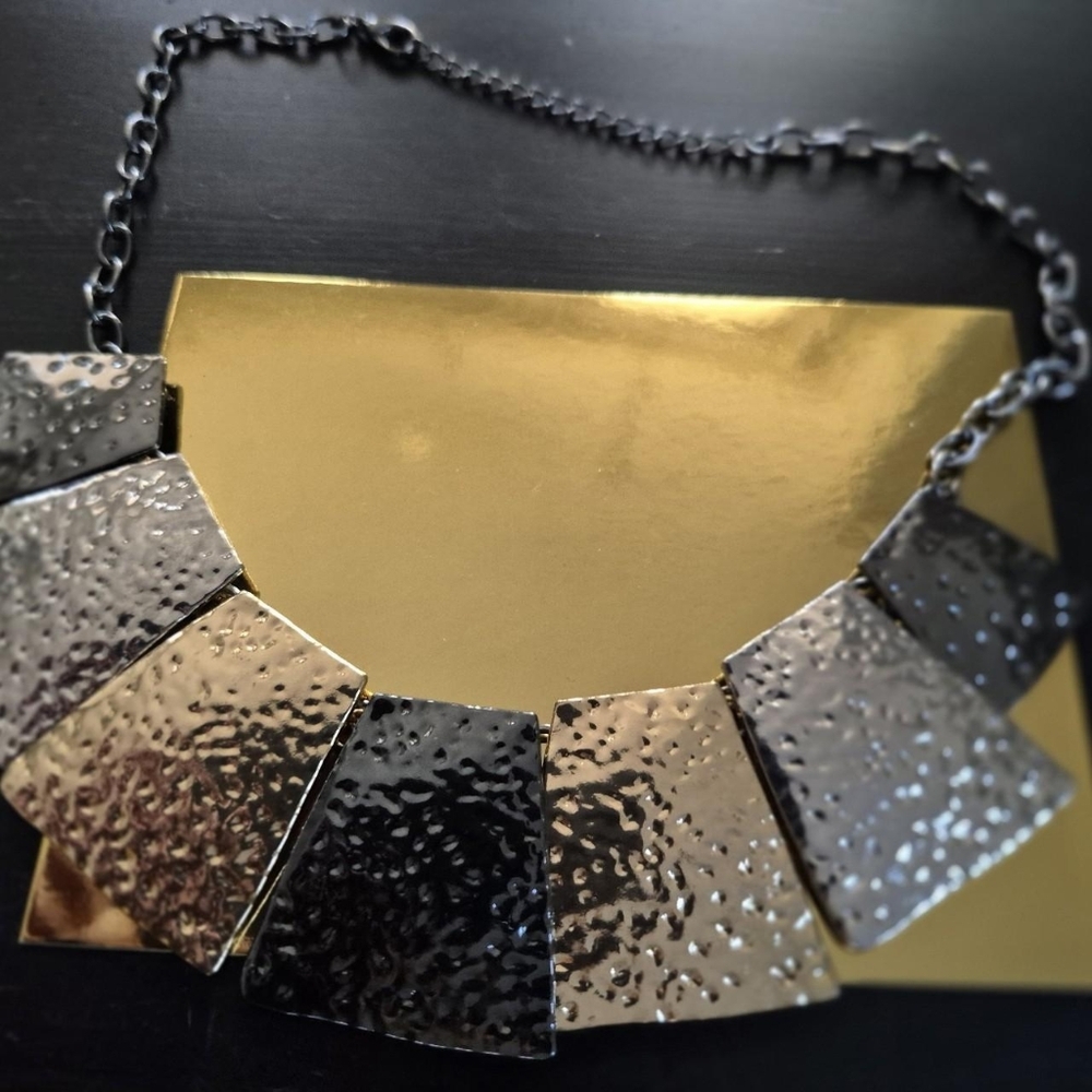 Hammered Three-Tone Statement Necklace - Women Jewelry